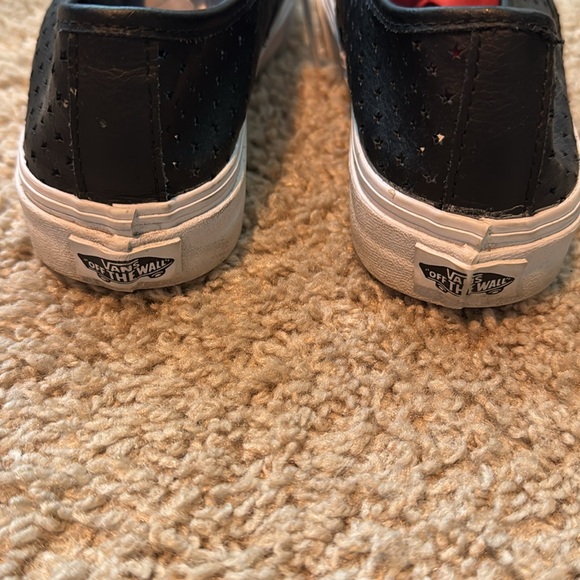 Women’s 7.5 vans with star cut out print - Picture 5 of 8